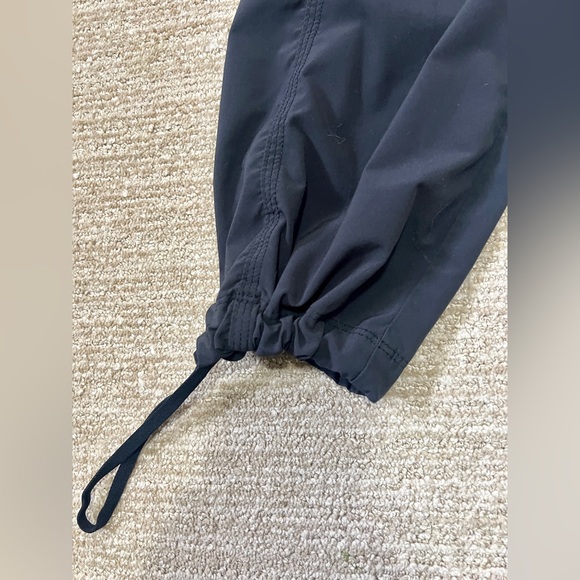 Athleta Black La Viva Activewear Jogger Pants - Size 6 (30") - Picture 12 of 16